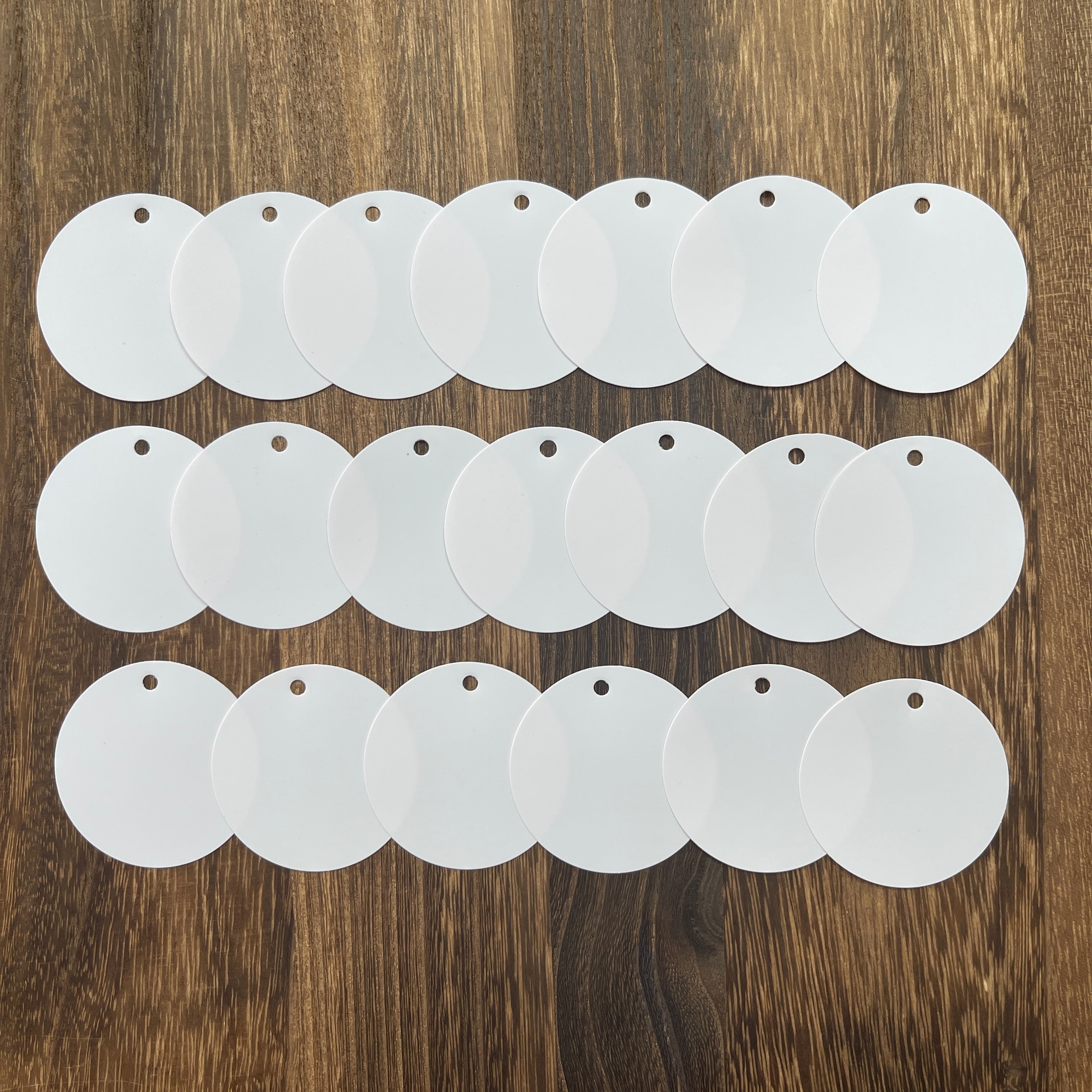 Round plastic tag Width 5 cm 1 pack 20pcs