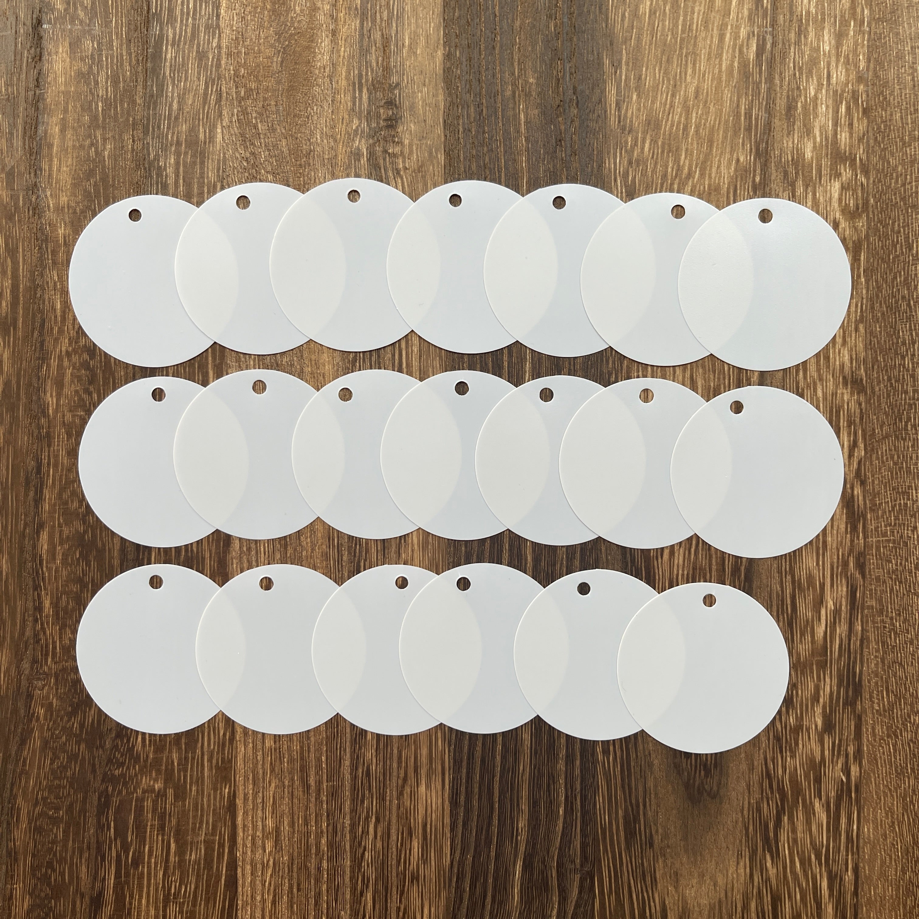 Round plastic tag Width 5 cm 1 pack 20pcs