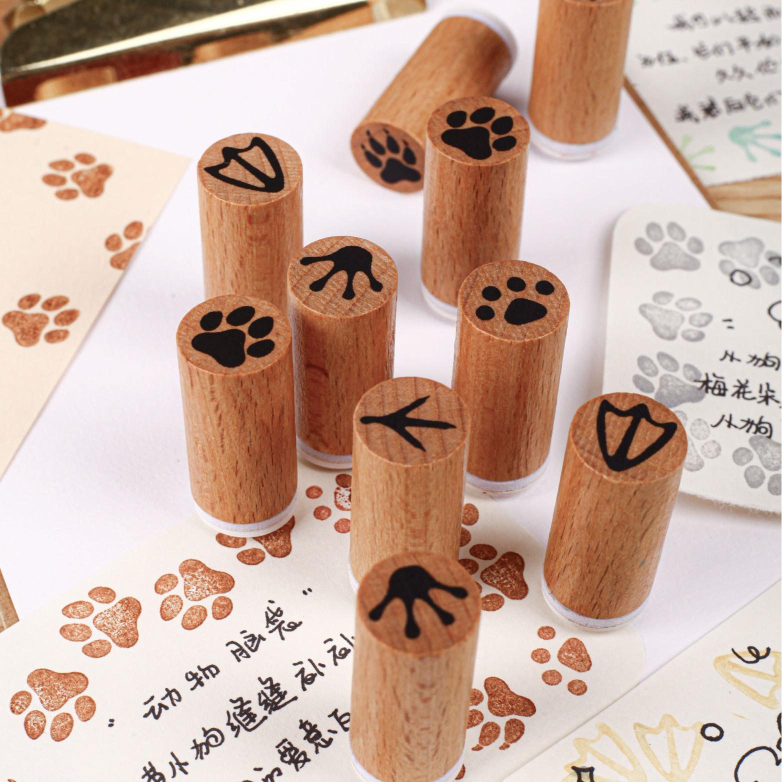 0730 Animal paw stamps