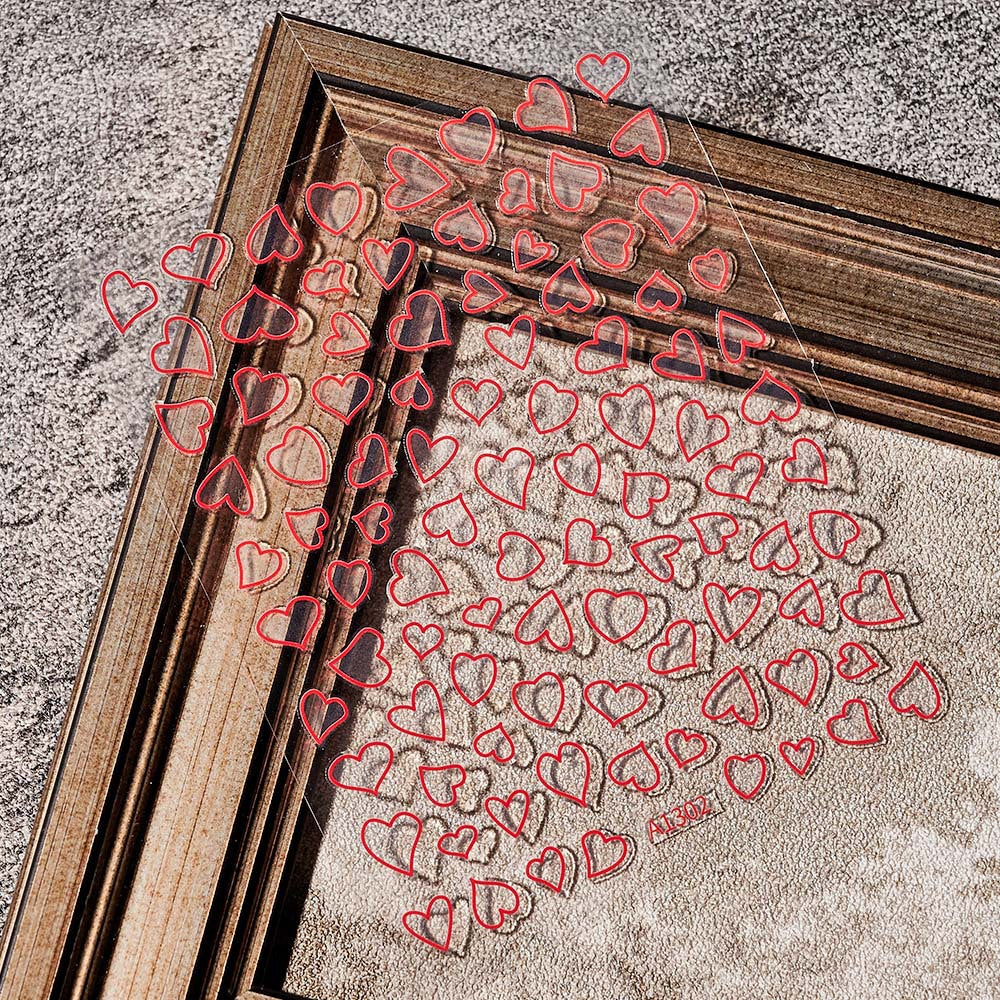 M320- Red Outline Heart Flat Mini sticker 1 Pcs