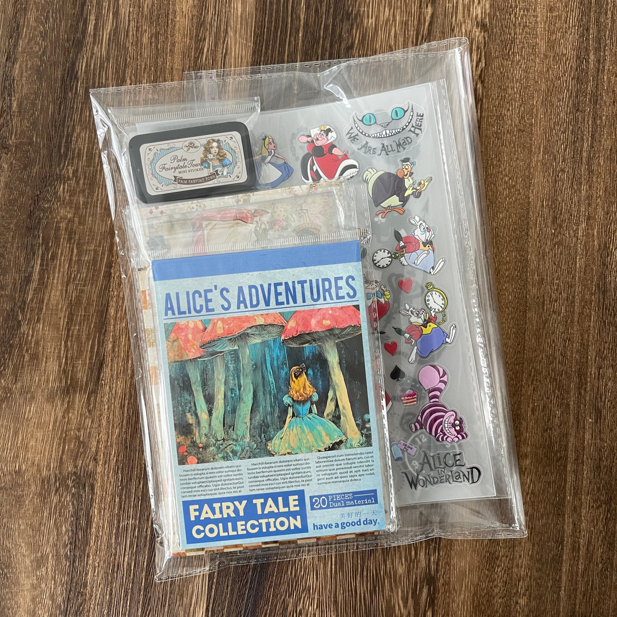 Small Wonderland bundle in its package