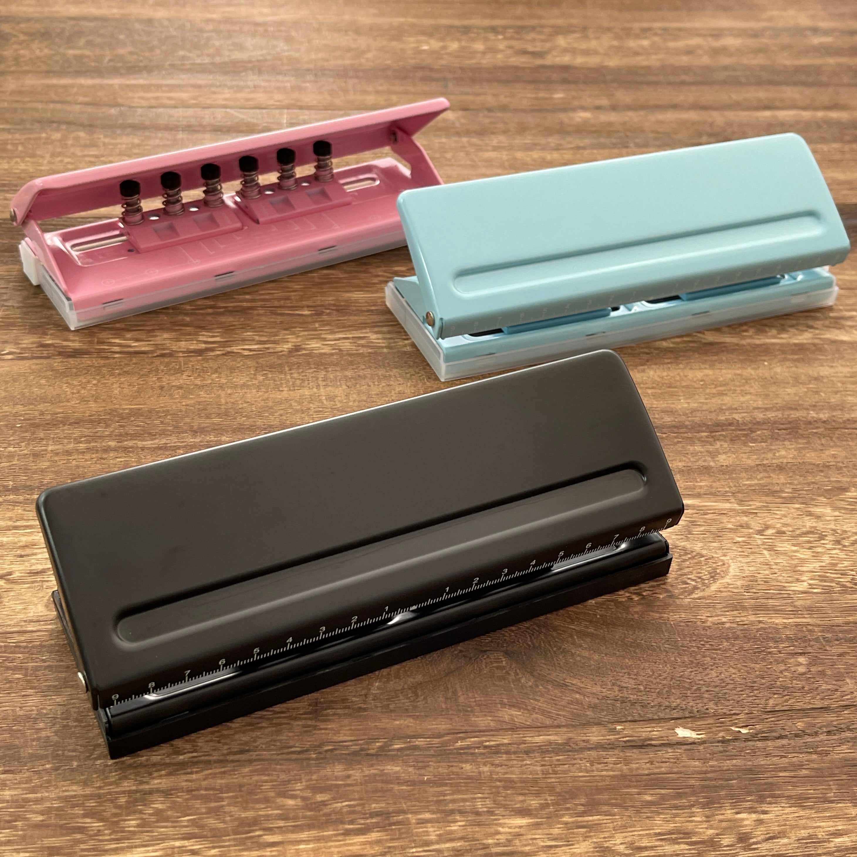 0628 Adjustable 6 Hole Punch: Capacity for A4 / A5 / A6 / Personal/Pocket Size