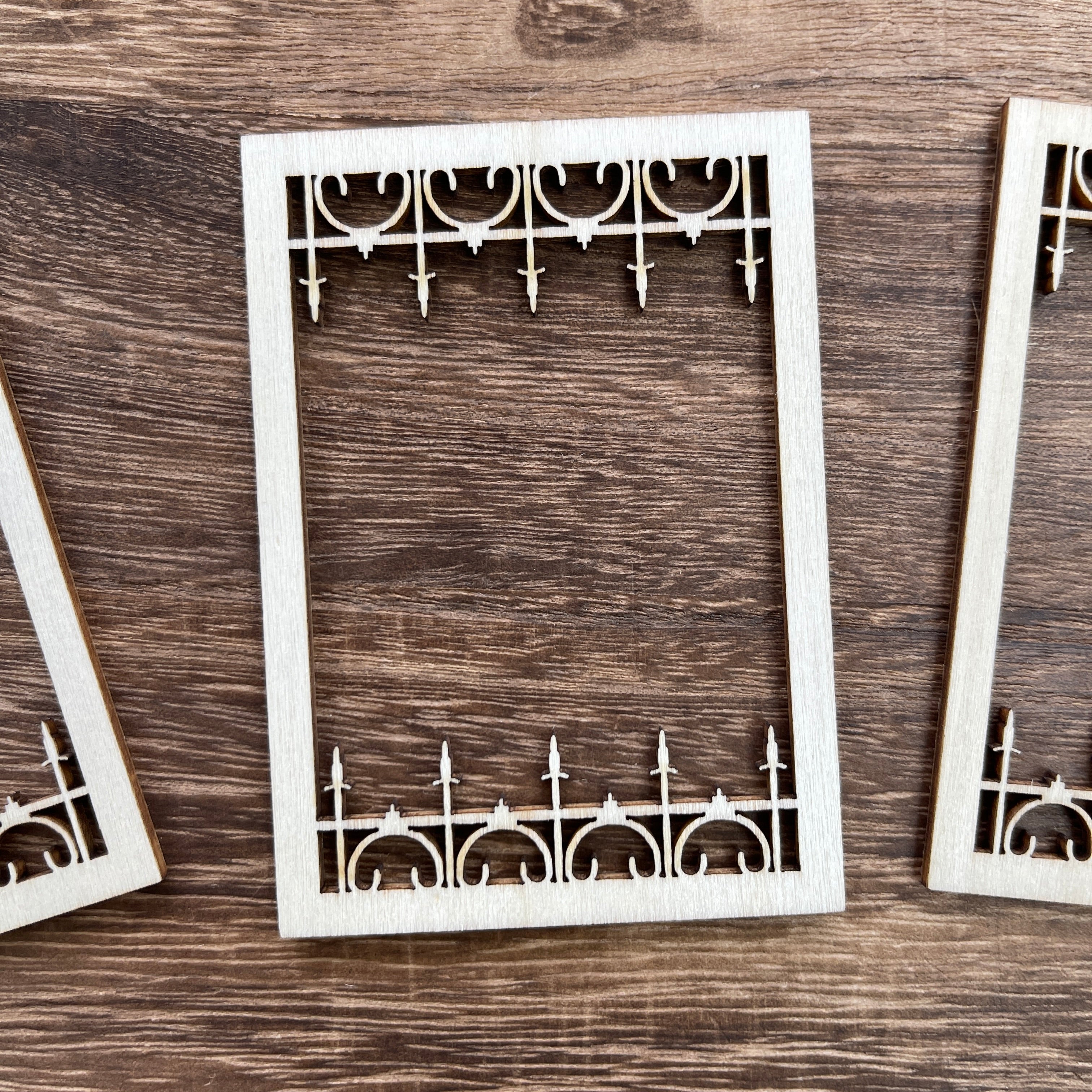 Classical decoration ATC wooden frame 1 pack 3 pcs, 2.5 * 3.5 in