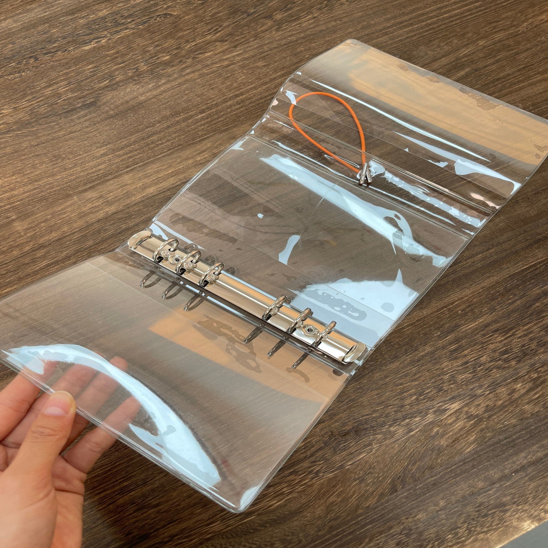 A6 Three-fold clear binder *not contain insert pages