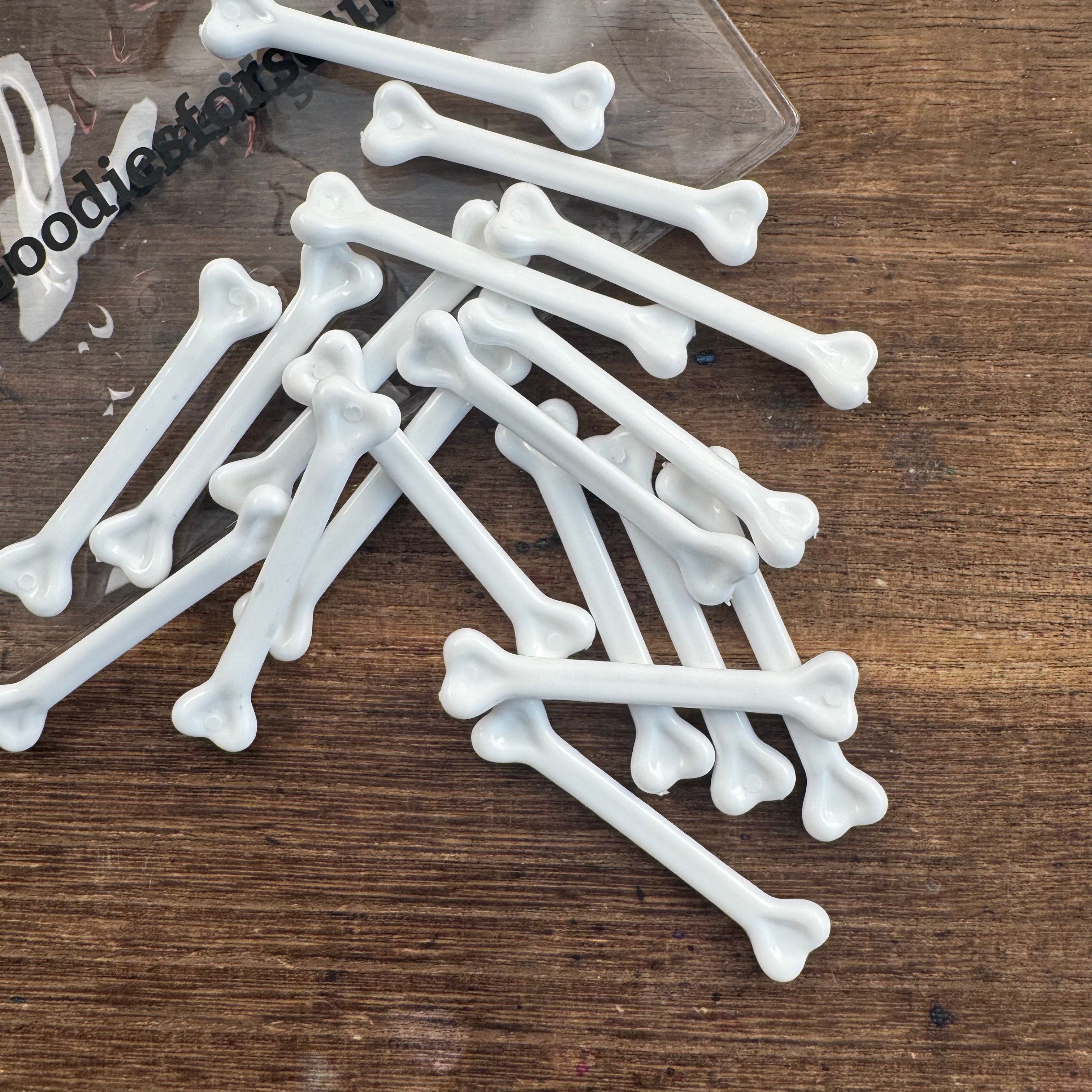 Plastic white bones 1pack 20pcs