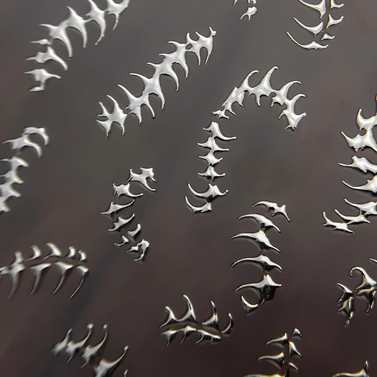 Silver vines
