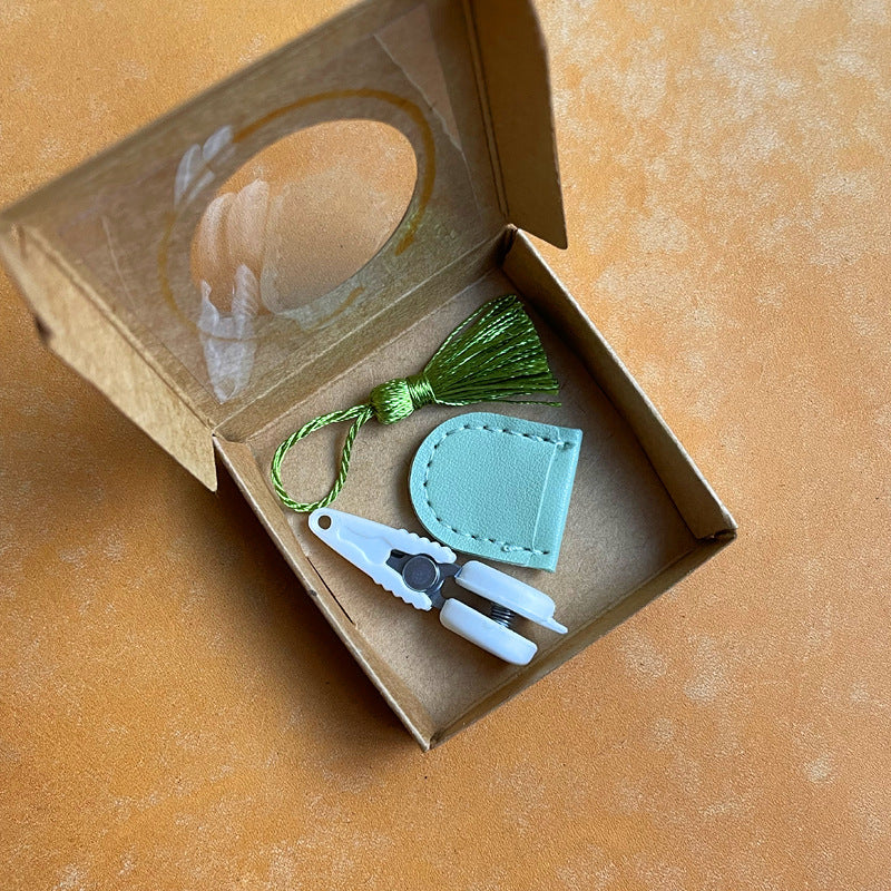 Mini scissor