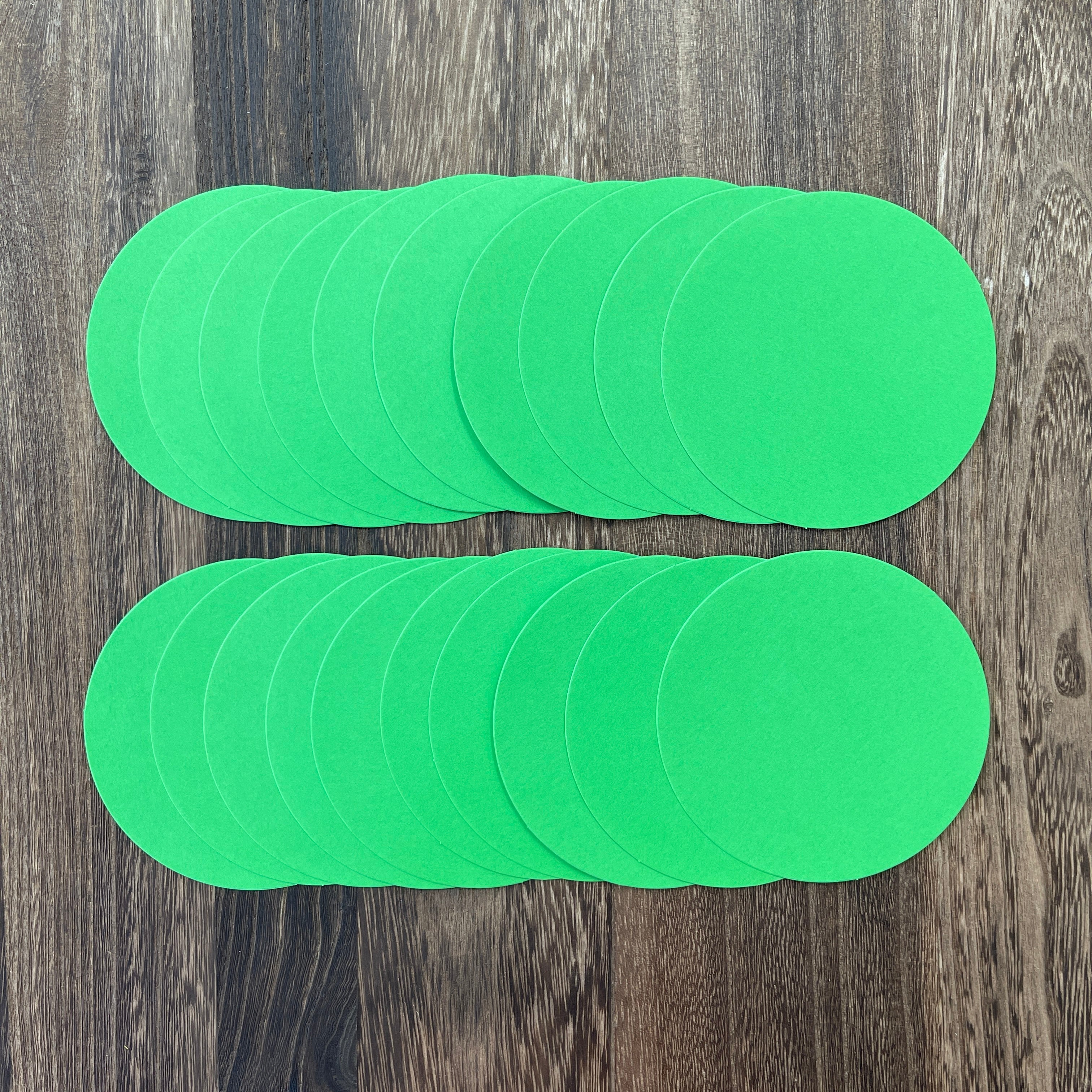 Colored round cardboard Width 10 cm 1 pack 20pcs