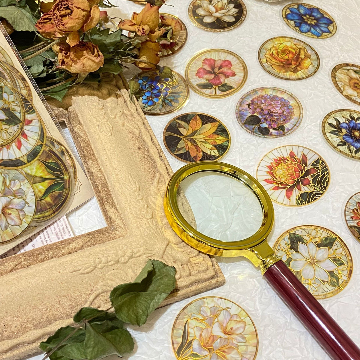 Round flower stickers spread
