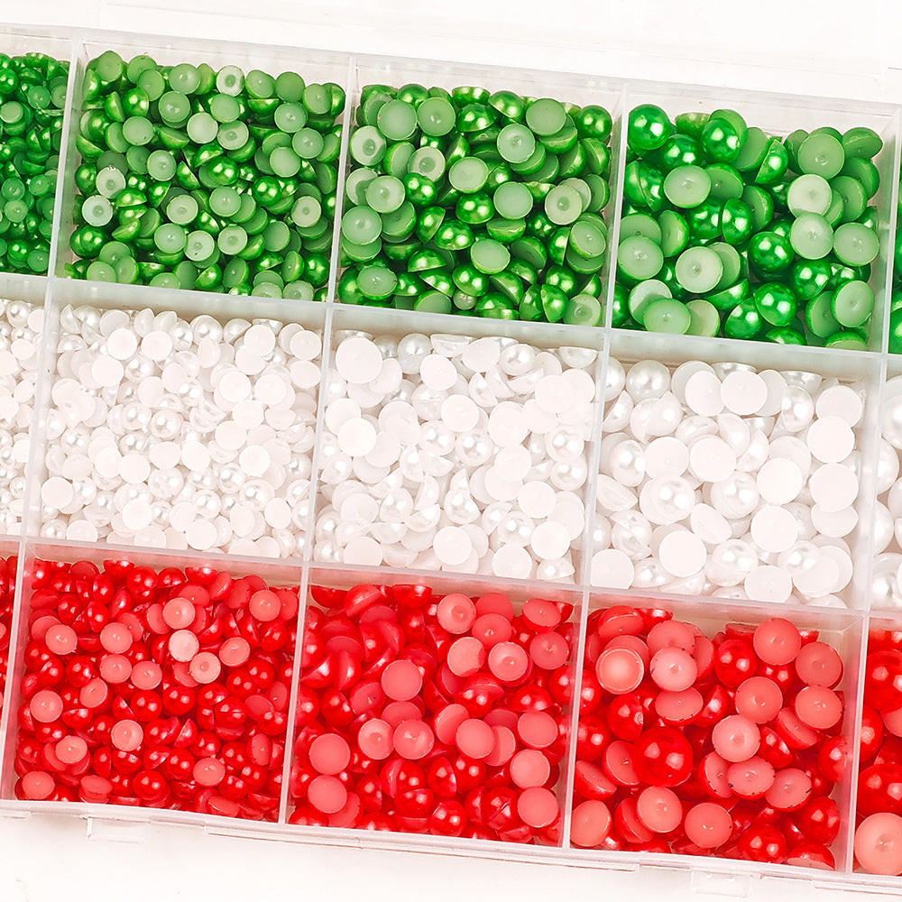 Green, white and red pearl rows