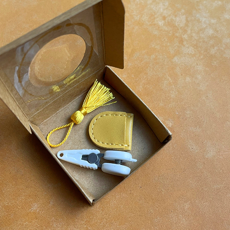 Mini scissor