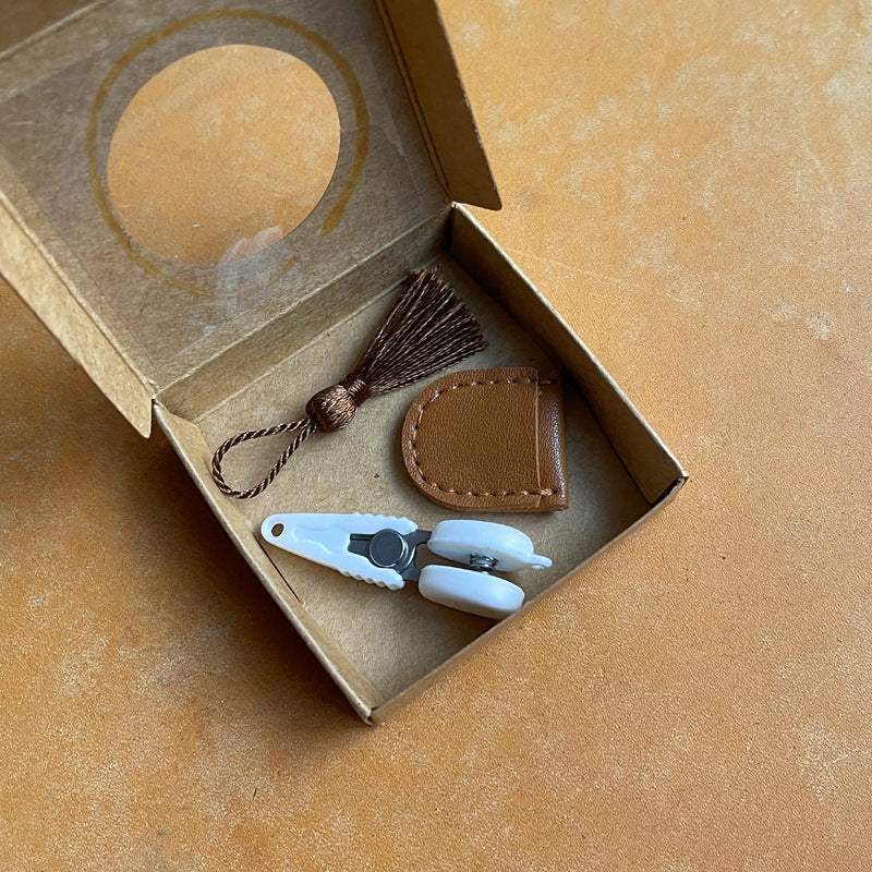 Mini scissor