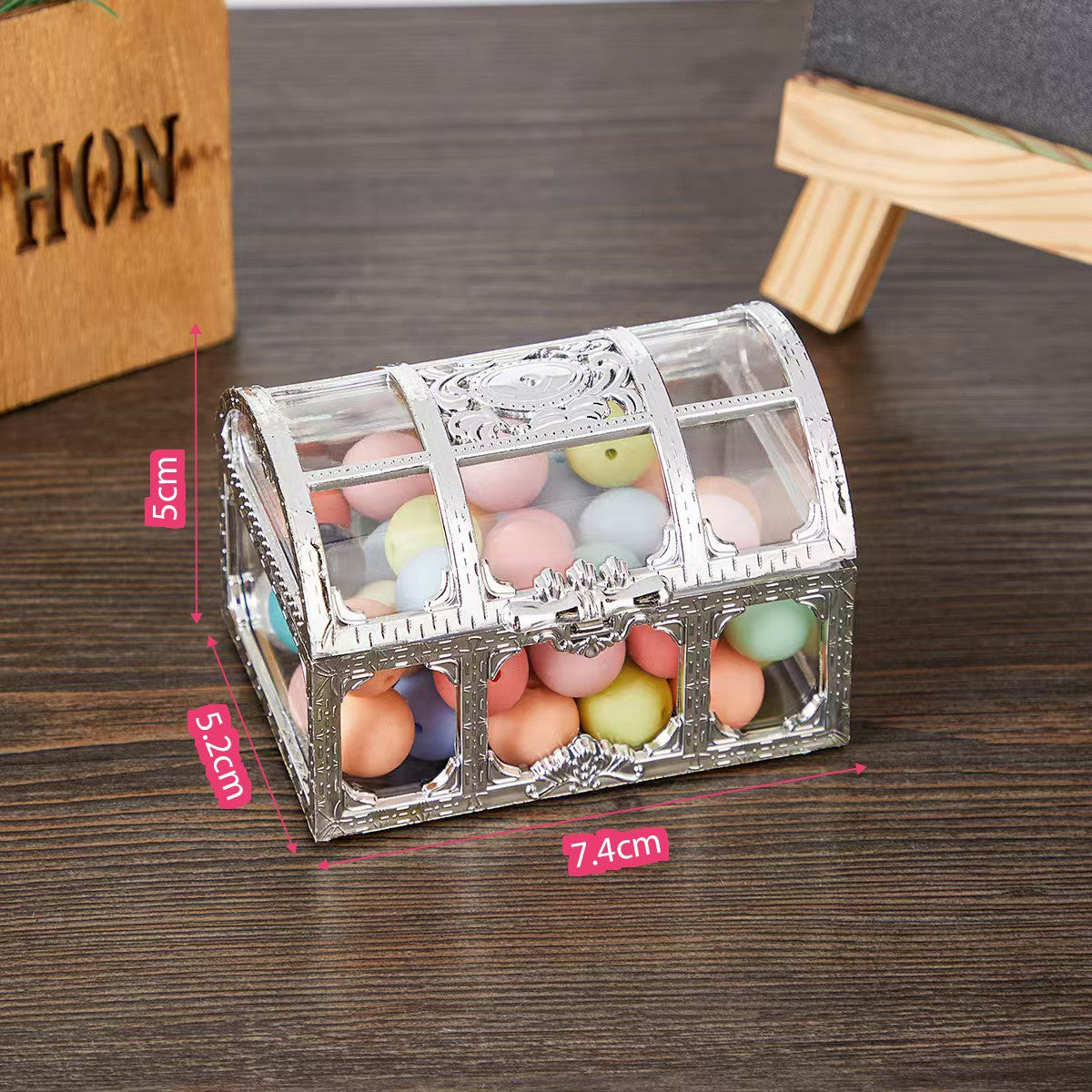 Plastic storage box