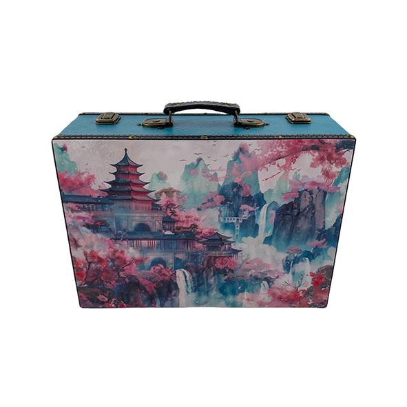 G35- Traditional suitcase