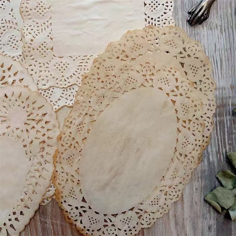 Oval doily