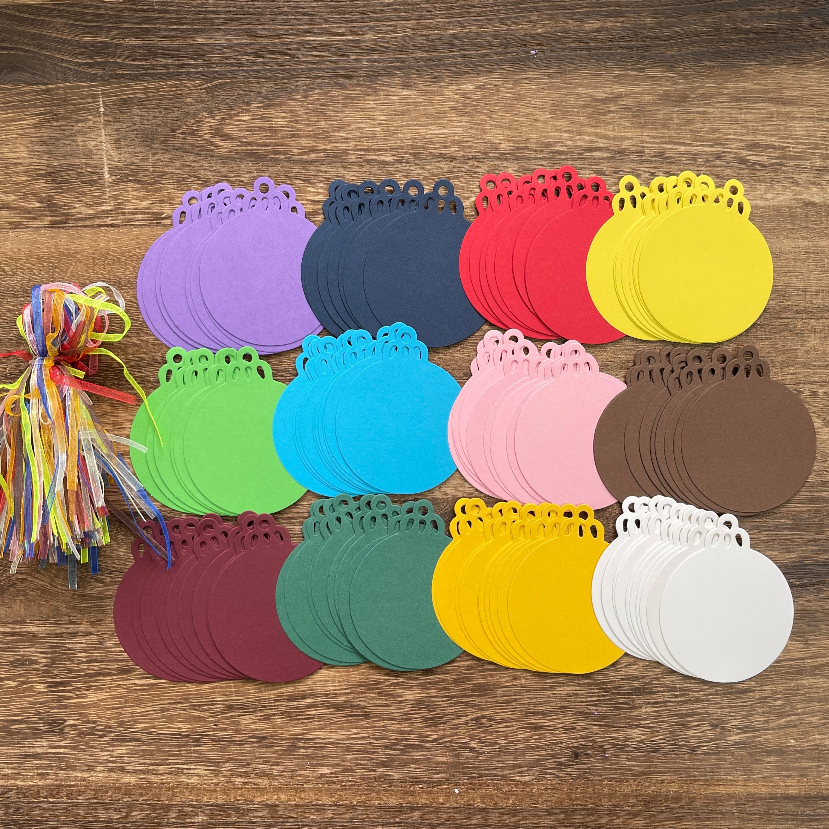 1202 Colorful Christmas ball-shaped cards 120 pcs 1pack 5cm*9cm