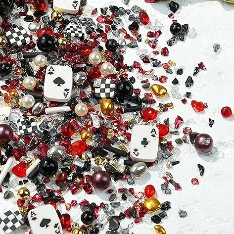 C-9- Alice Theme Mini charms *about 35g