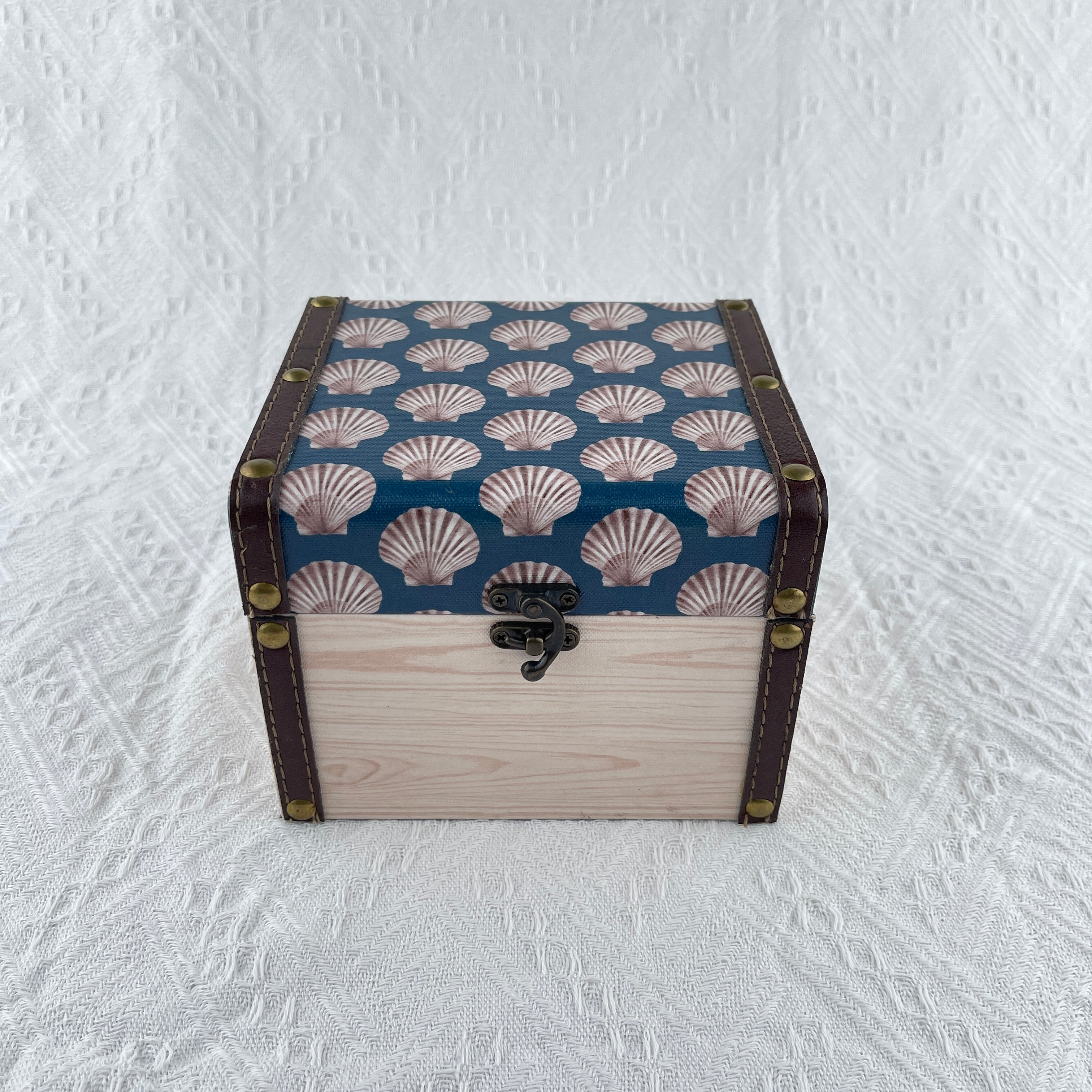 25 journaling items + 1 storage box