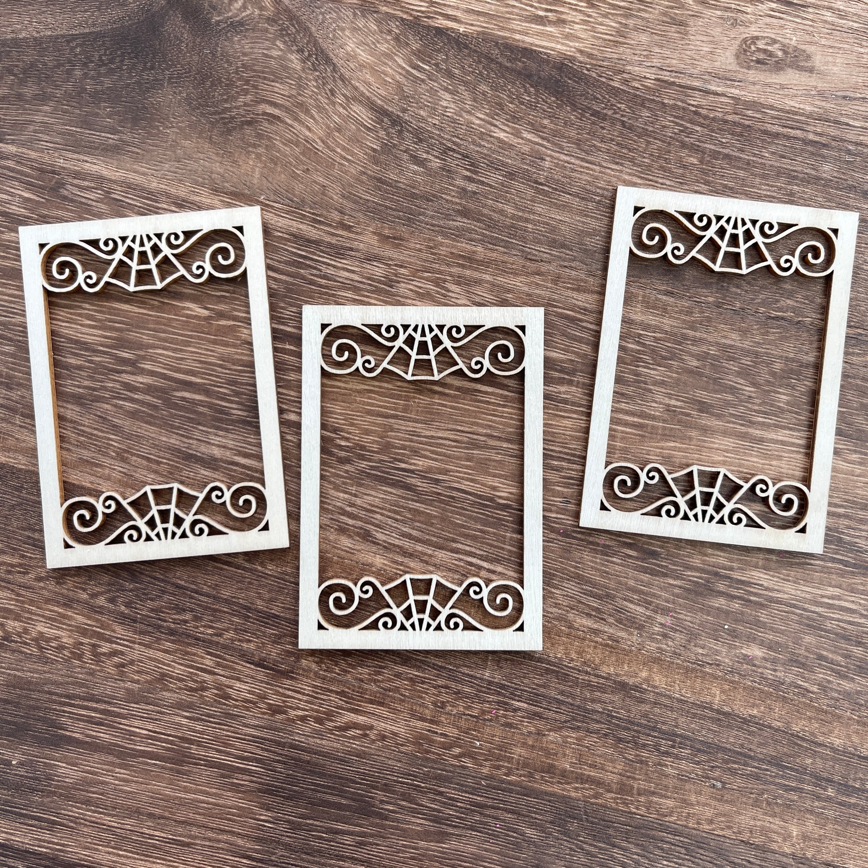 Spider web decoration ATC wooden frame 1 pack 3 pcs, 2.5 * 3.5 in