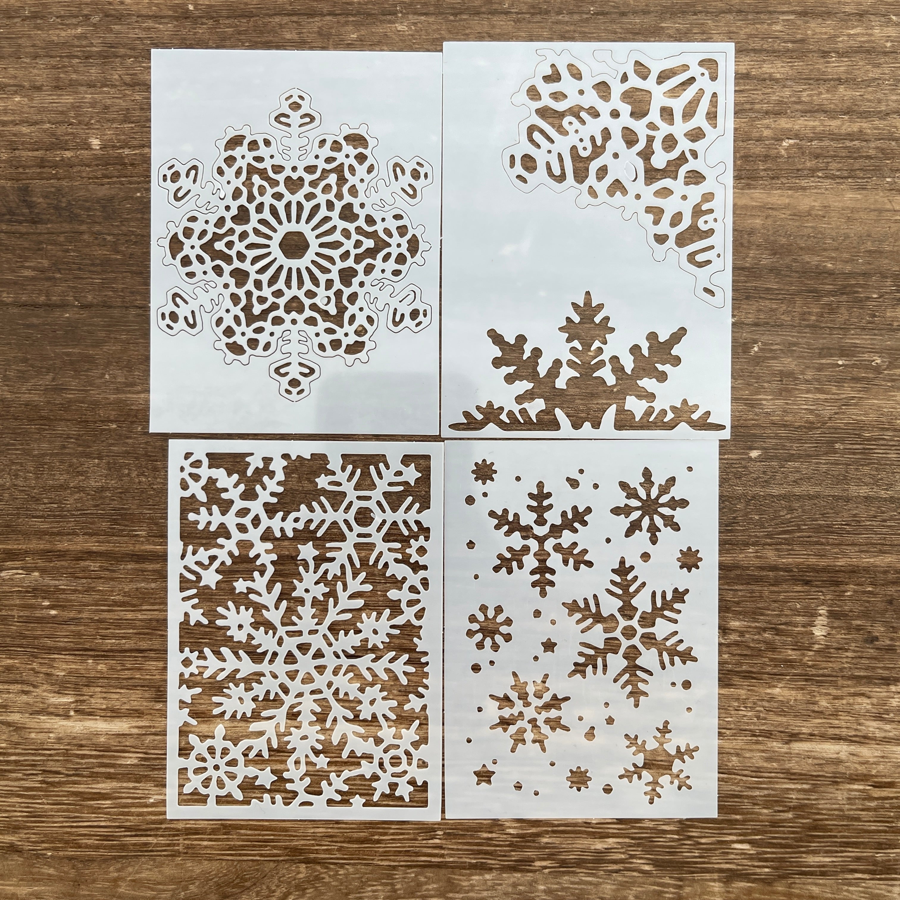 1216 Snowflake Pattern stencil 10CM*7.3CM 1 pack 4 pcs