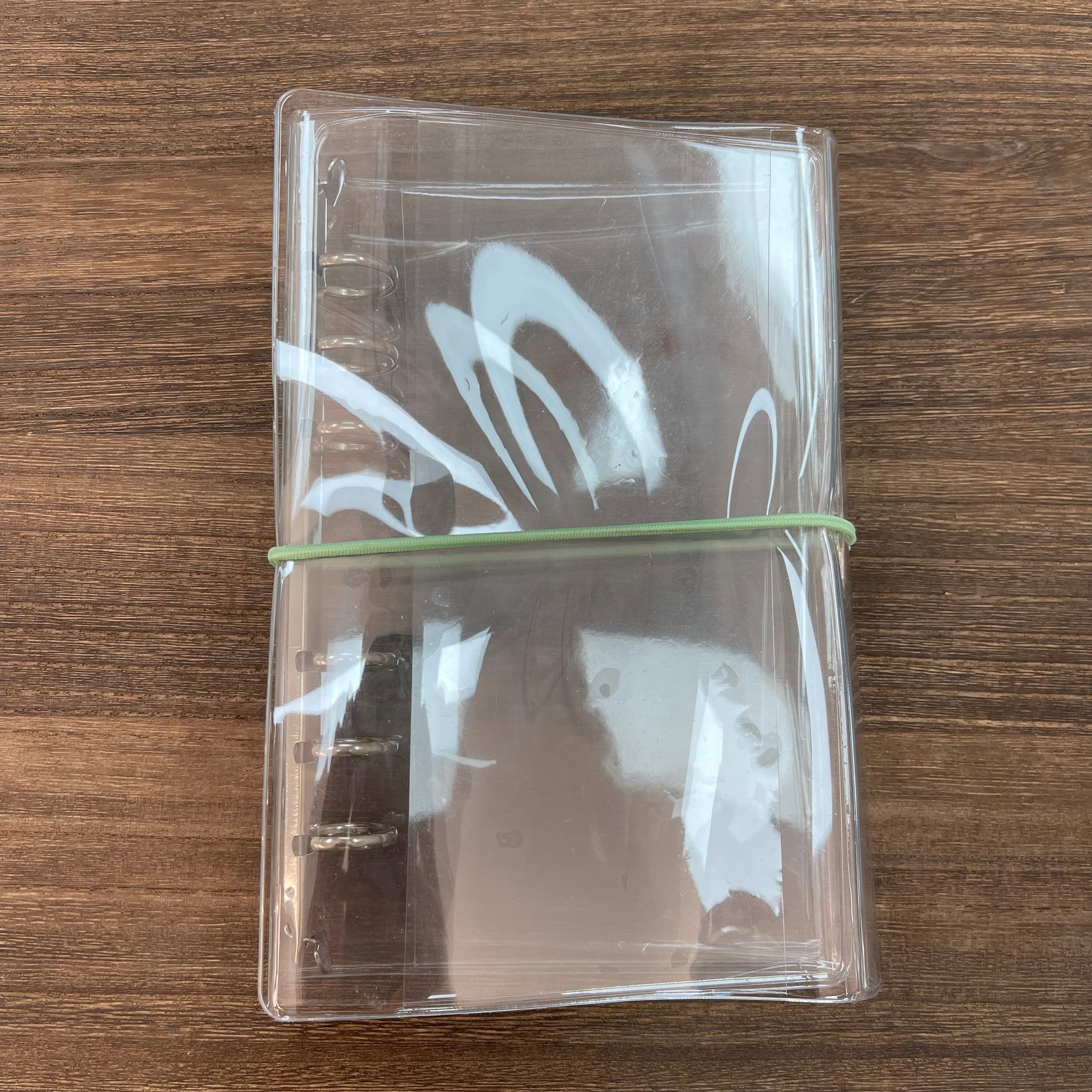 A6 Three-fold clear binder *not contain insert pages