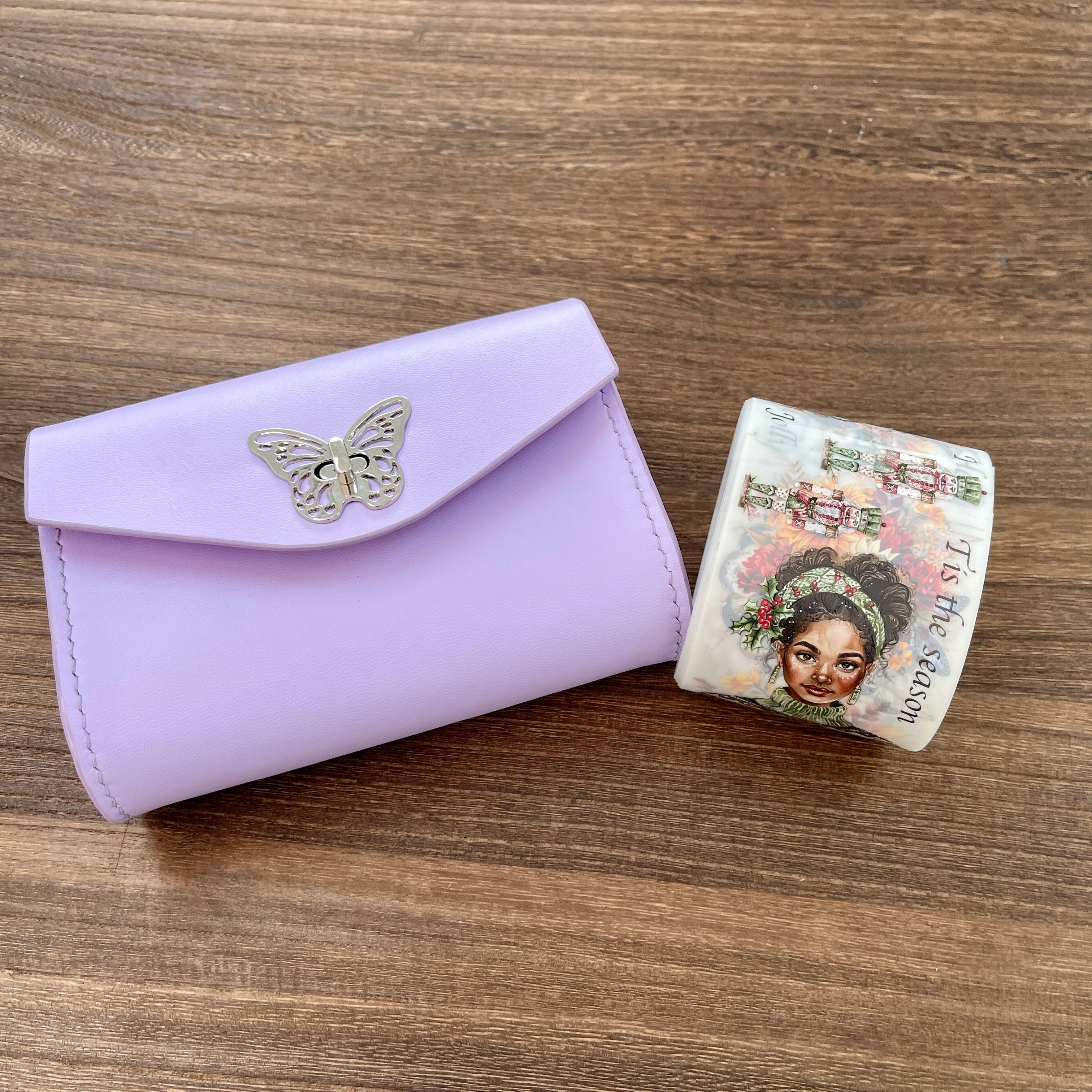 260202 B136 Purple bag+5 loops of tapes No.1