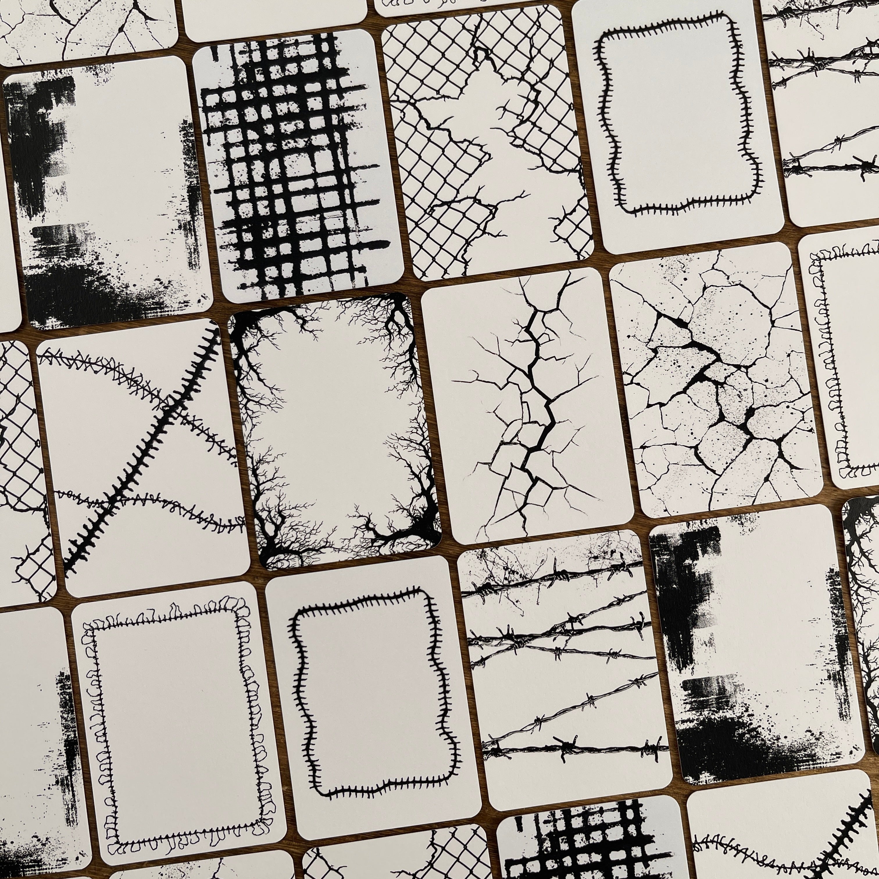 Black and white background ATC cards 1 pack 20pcs 2.5*3.5 inch