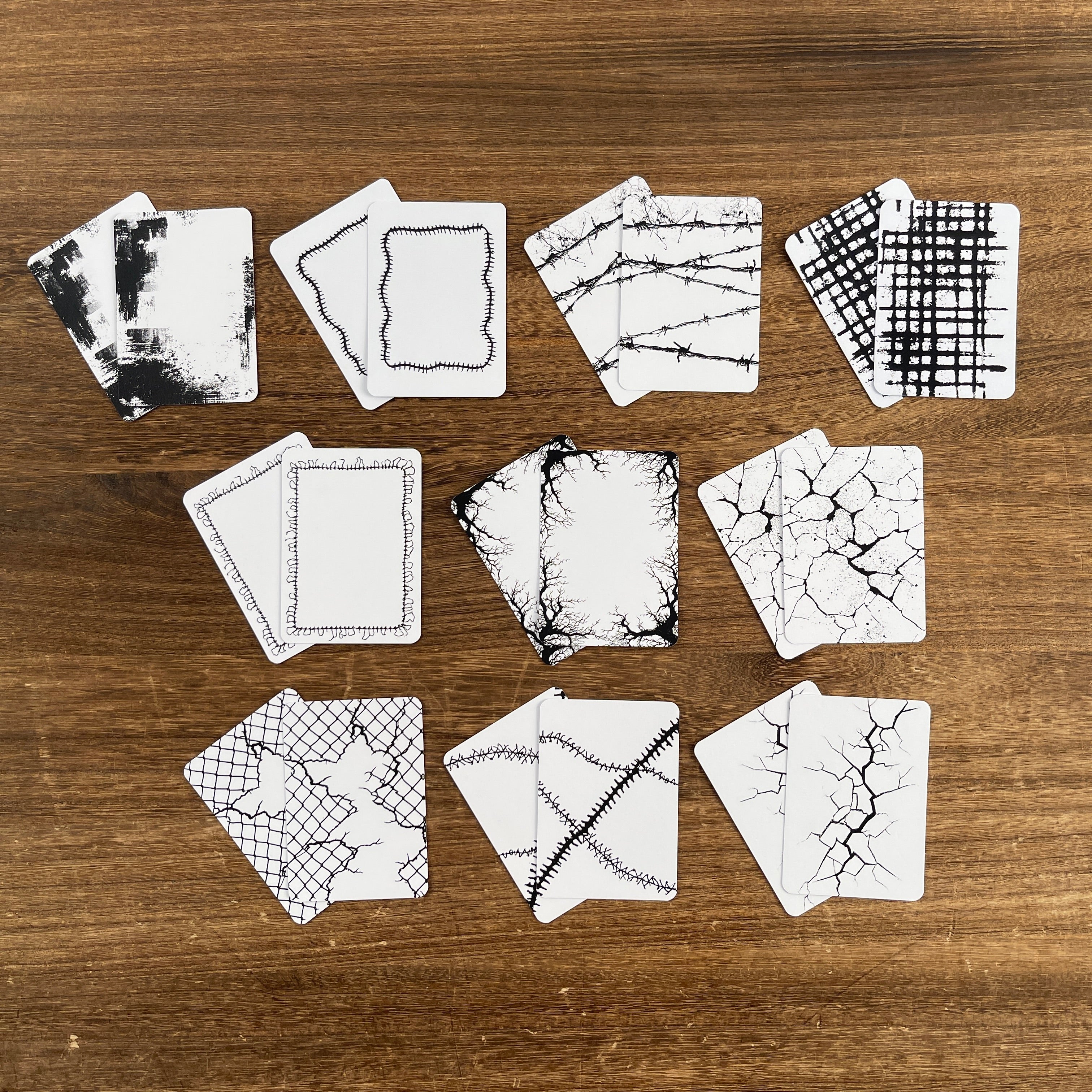 Black and white background ATC cards 1 pack 20pcs 2.5*3.5 inch