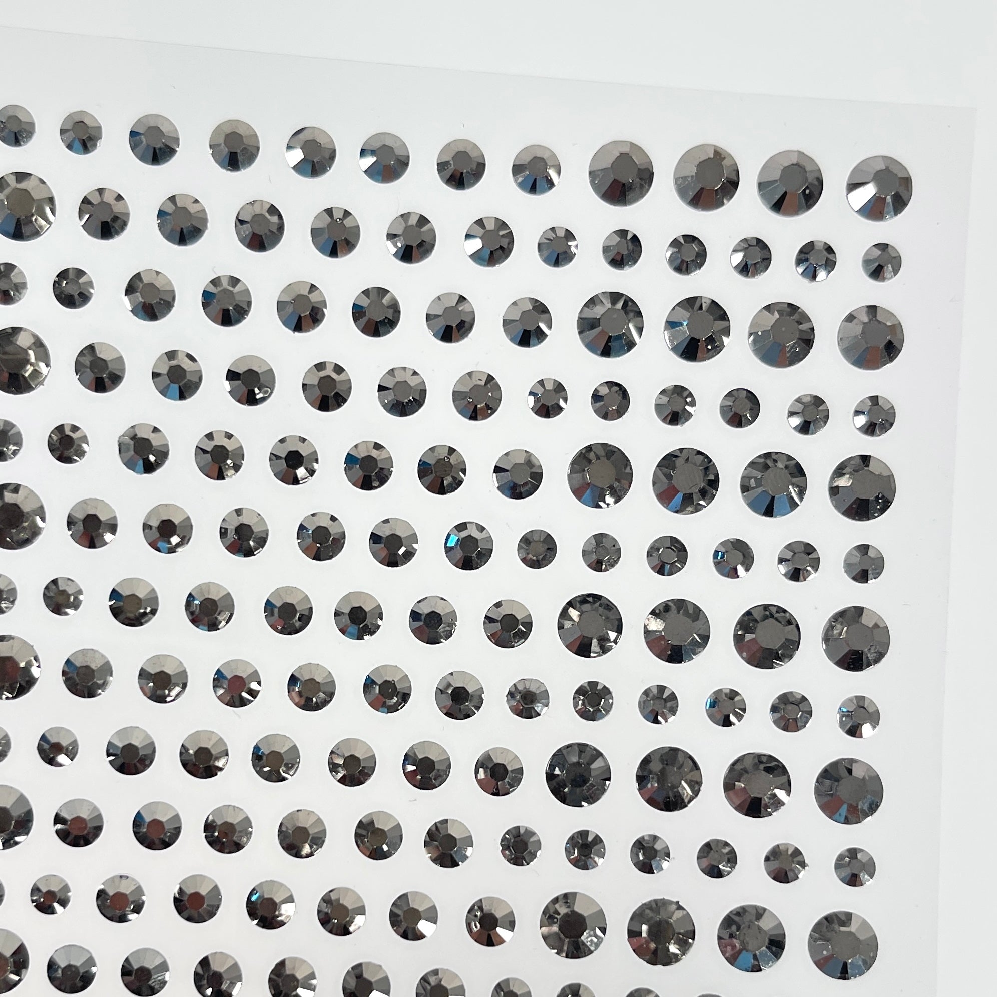 260509 Clear Rhinestone / Dome Stickers (4/5/6MM) 272pcs