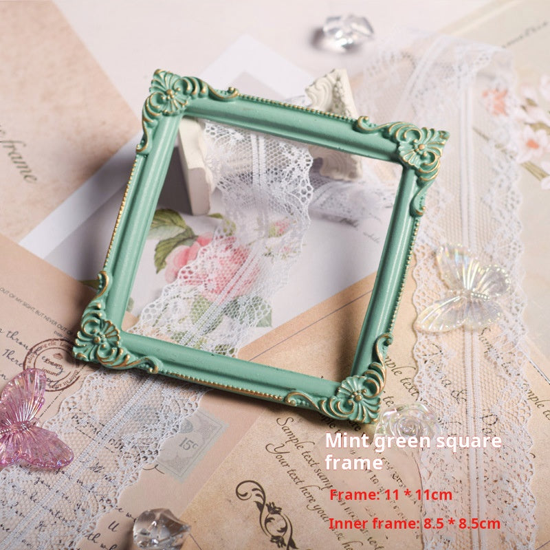 0822 Imitation carved props resin photo frame