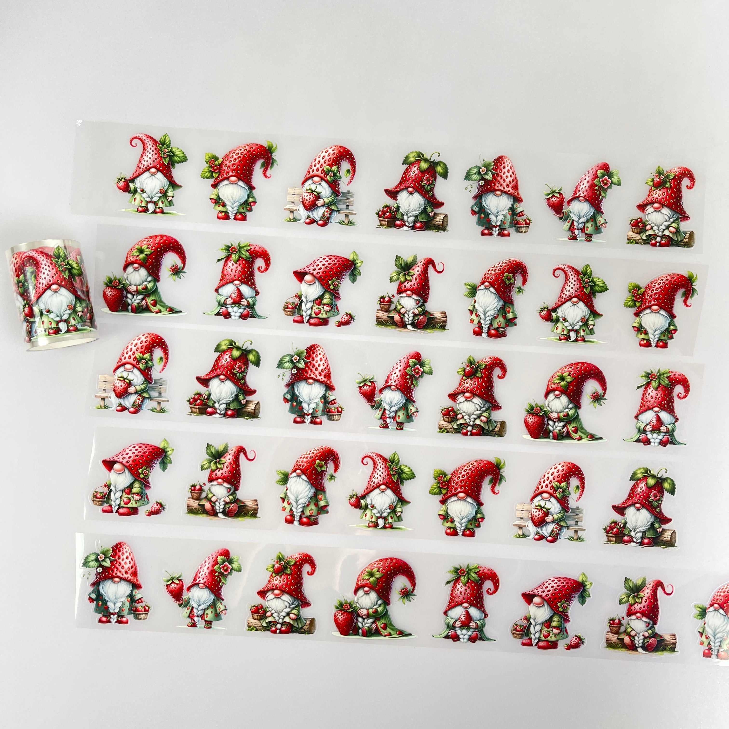 Strawberry gnome pre-cut PET tape 1 loop 5.5CM*2M