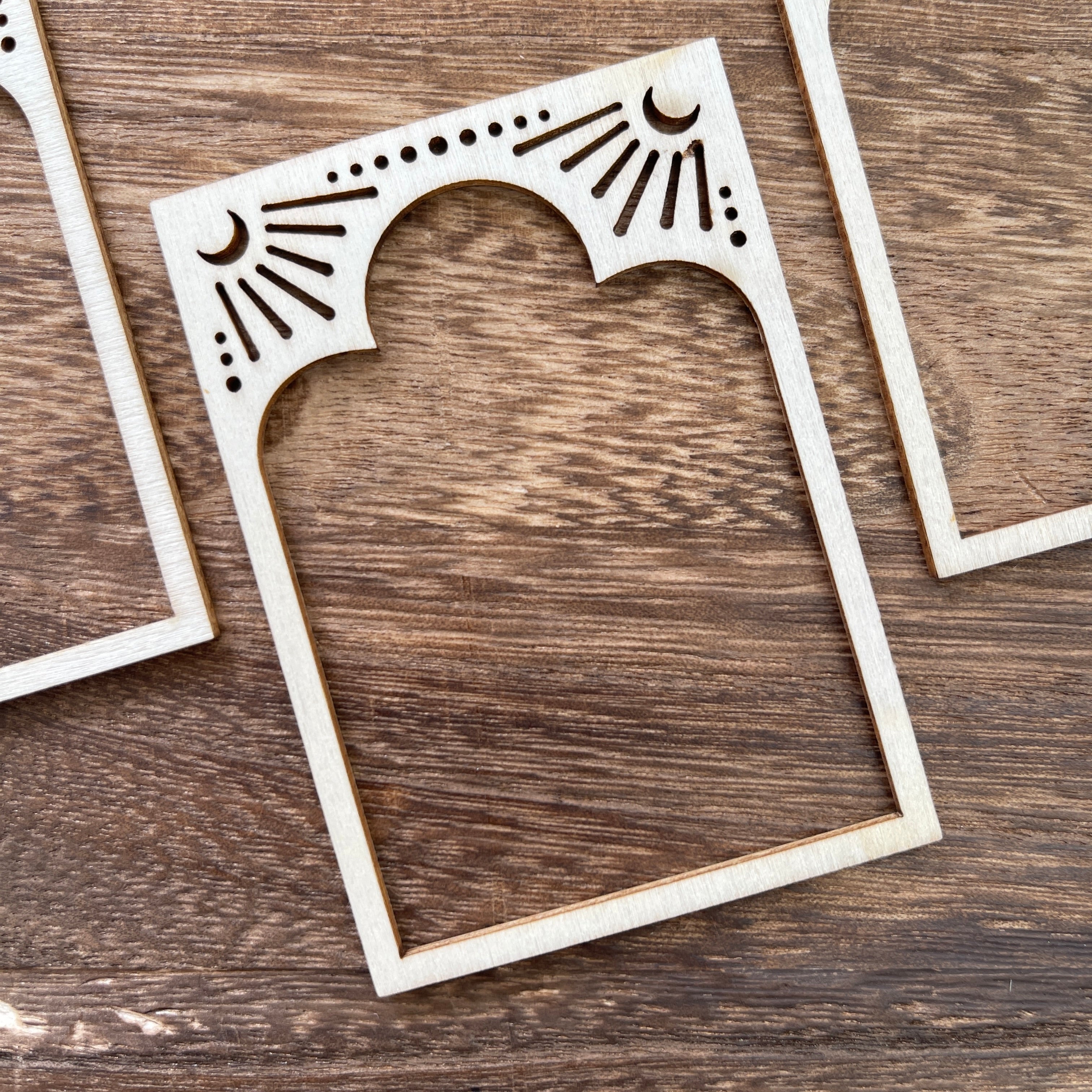 Moon decoration ATC wooden frame 1 pack 3 pcs, 2.5 * 3.5 in