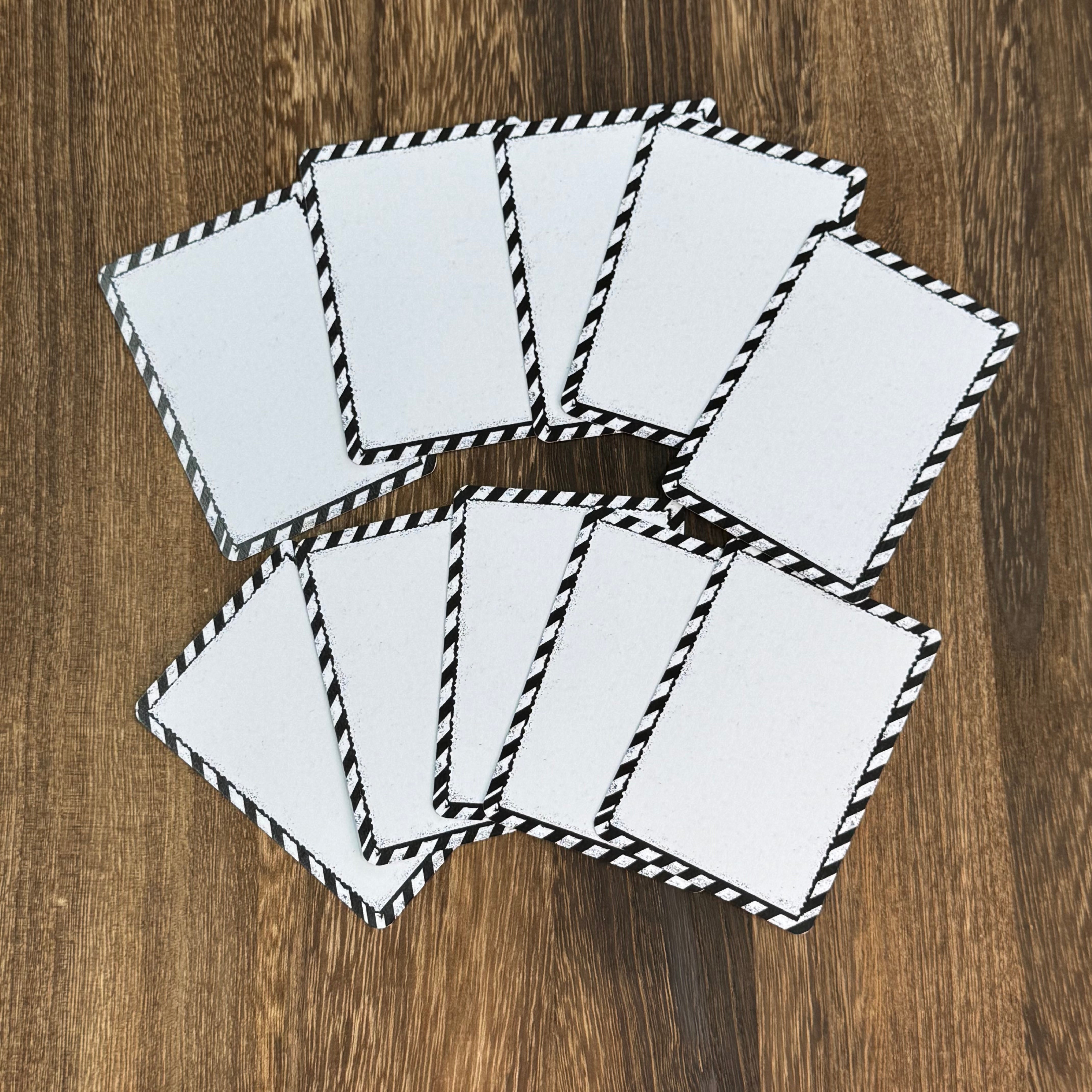 0714 Black and white ATC card pack