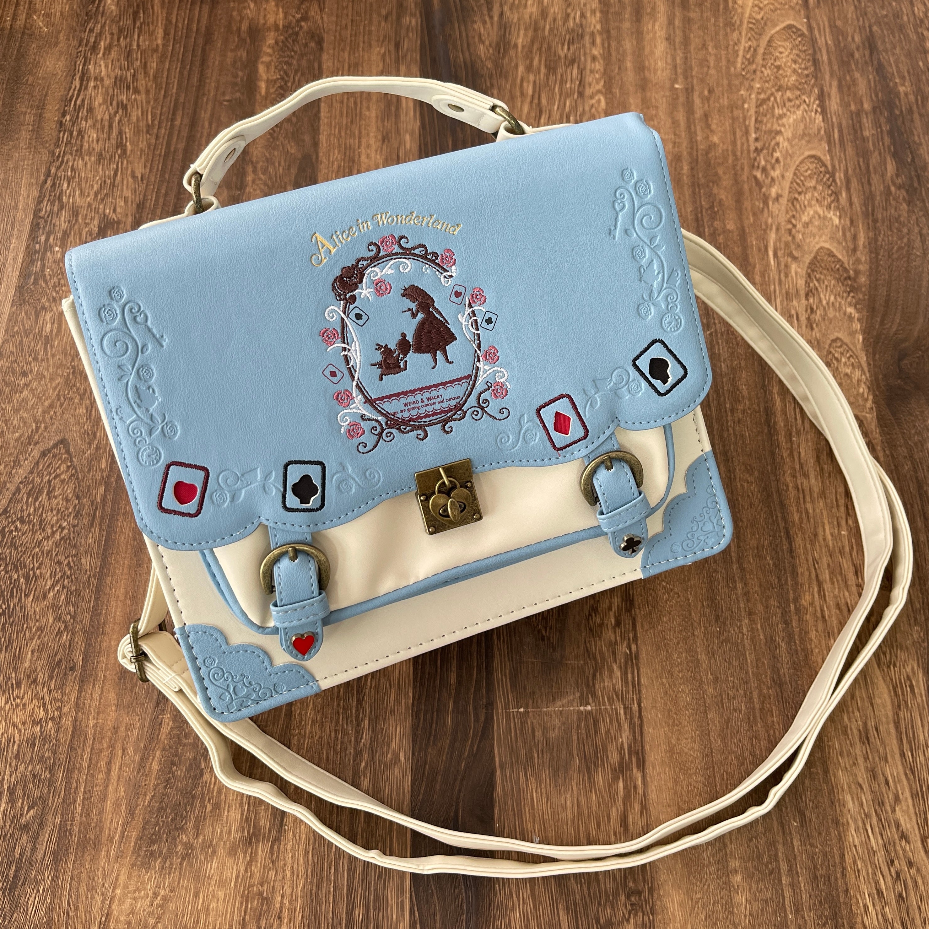 1021 Alice bag