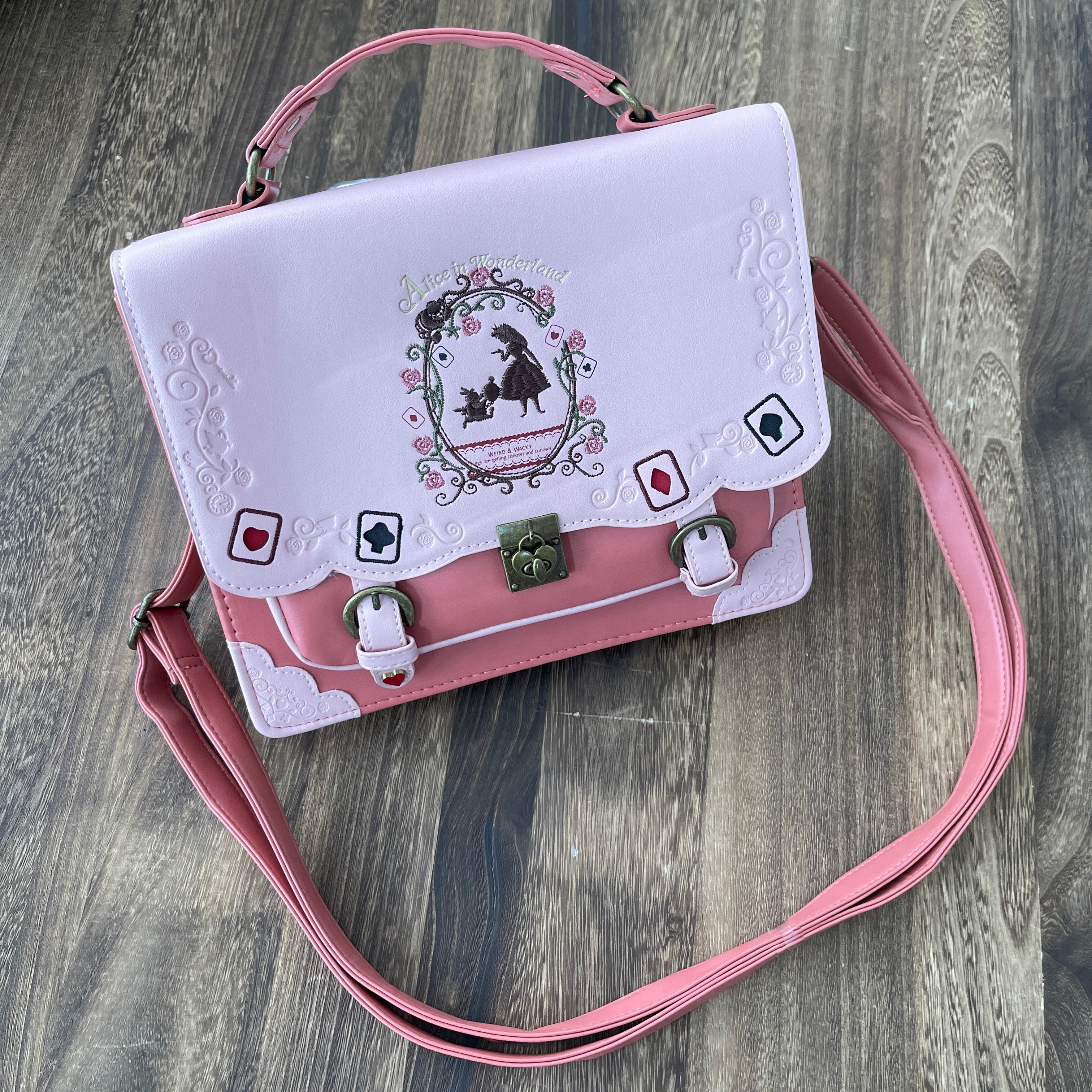 1021 Alice bag
